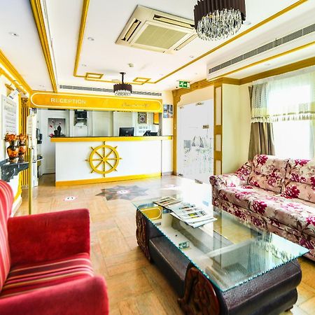 Oyo 137 Marina Hotel Mascate Extérieur photo