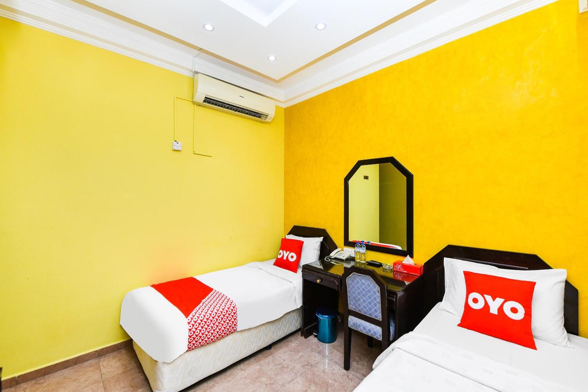 Oyo 137 Marina Hotel Mascate Extérieur photo