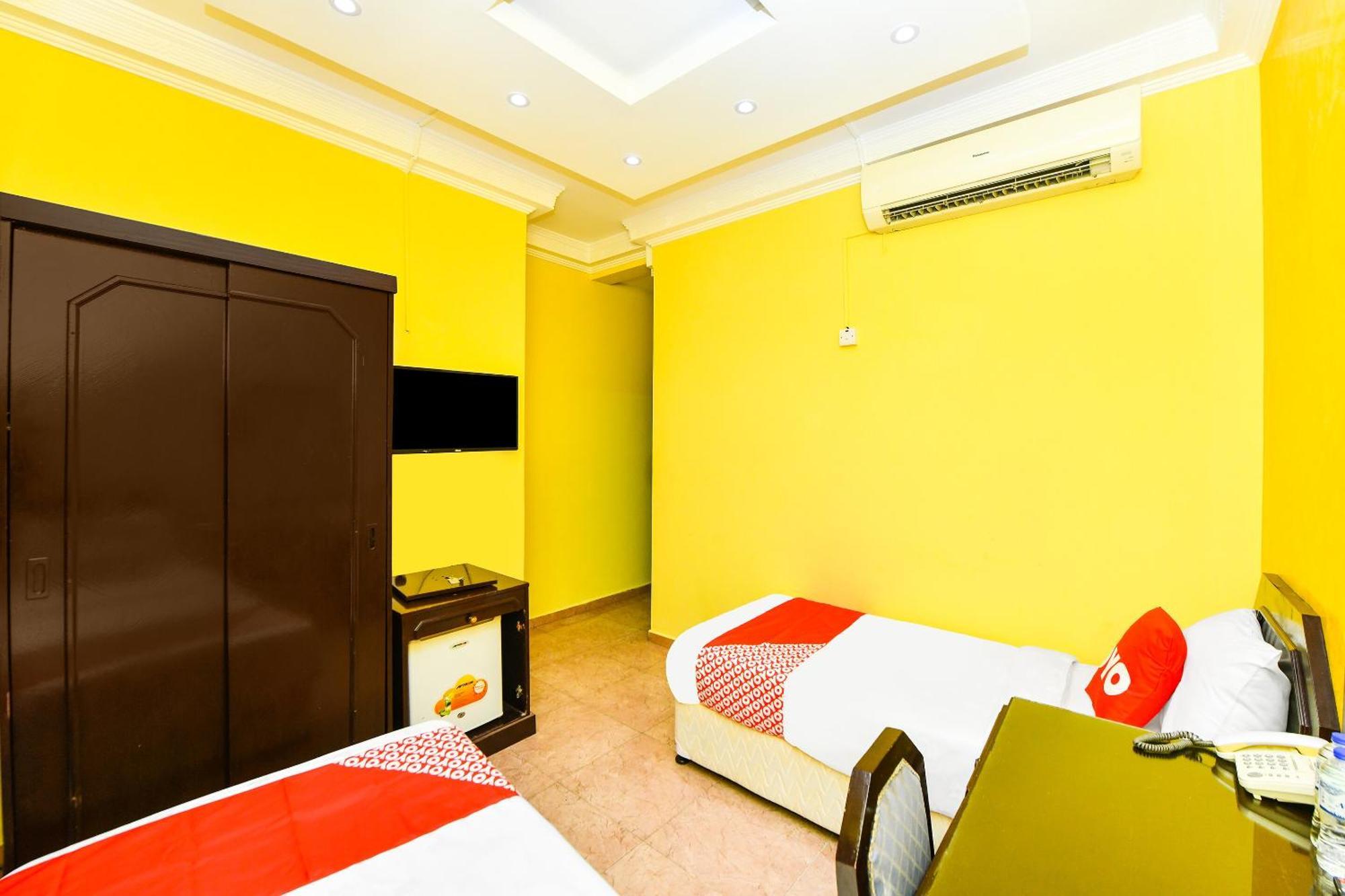 Oyo 137 Marina Hotel Mascate Extérieur photo