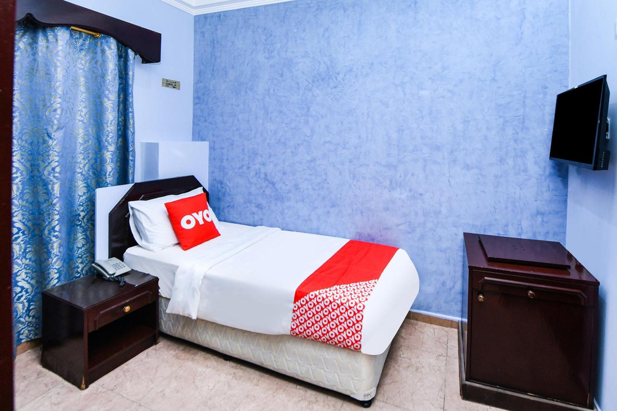 Oyo 137 Marina Hotel Mascate Extérieur photo