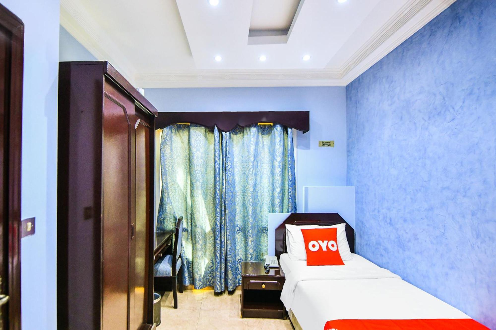 Oyo 137 Marina Hotel Mascate Extérieur photo