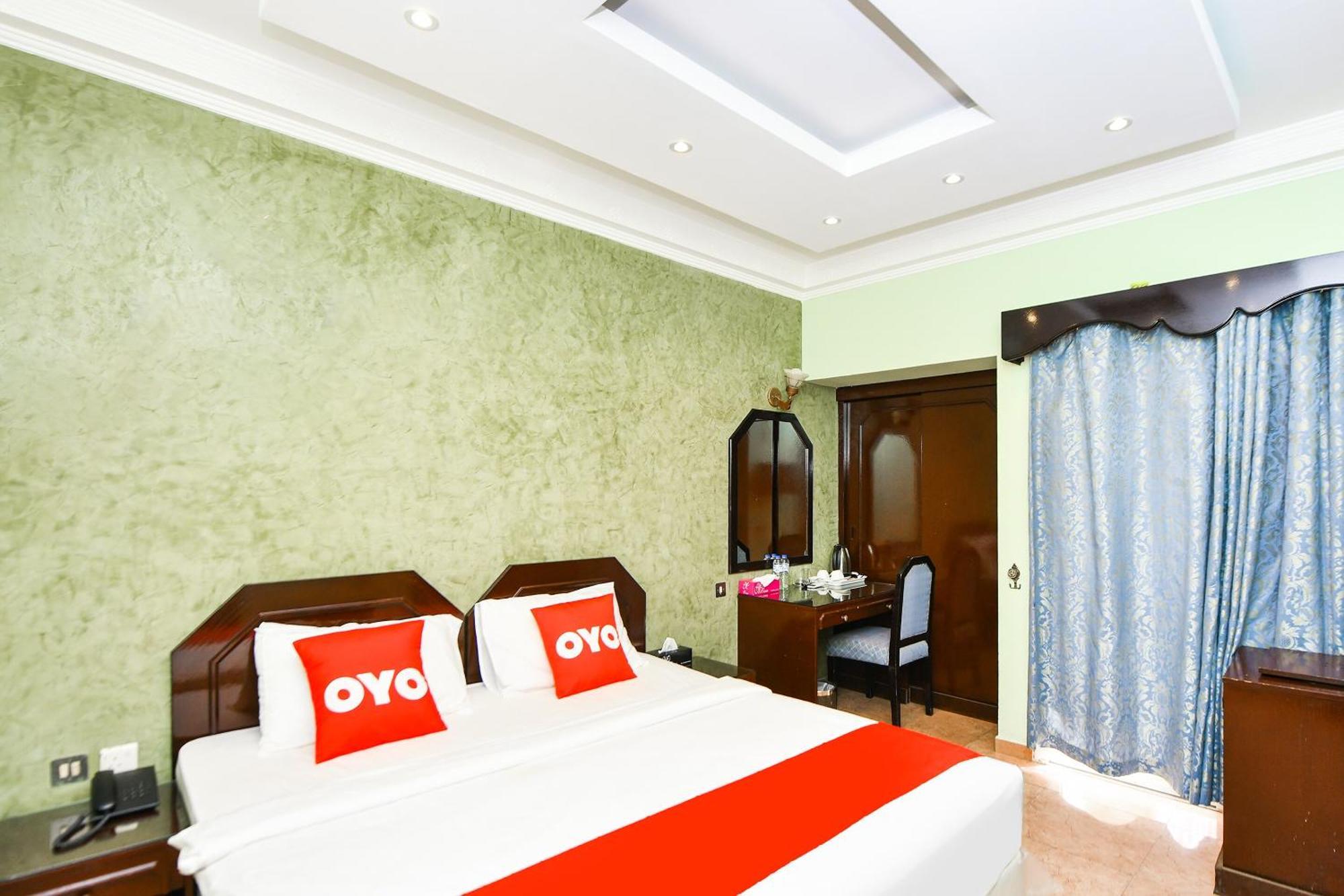 Oyo 137 Marina Hotel Mascate Extérieur photo